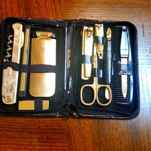 THE MANICURE KIT.